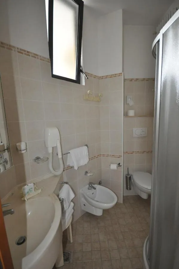 ריצ'יונה Hotel Relax