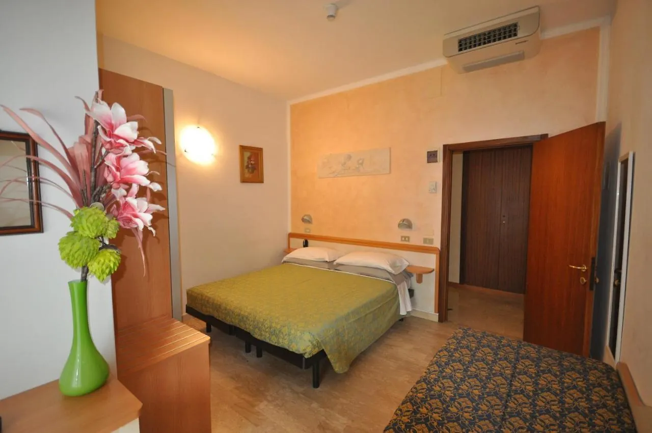 Hotel Relax Riccione 3*,