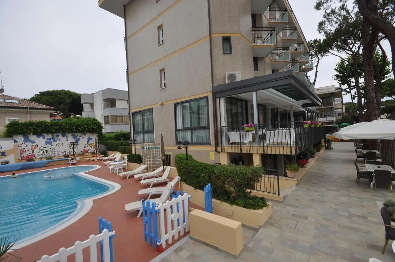 Hotel Relax Riccione 3*,  Italia